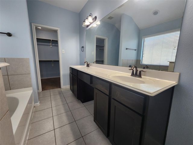 9002 Saint Laurent Lane, Houston, TX 77044
