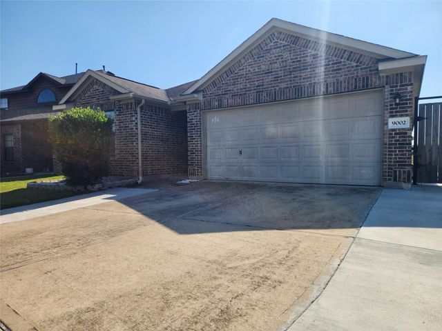 9002 Saint Laurent Lane, Houston, TX 77044