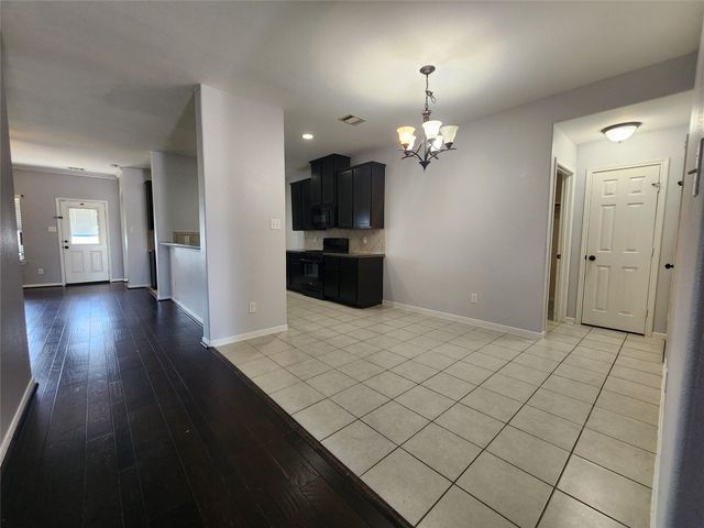 9002 Saint Laurent Lane, Houston, TX 77044