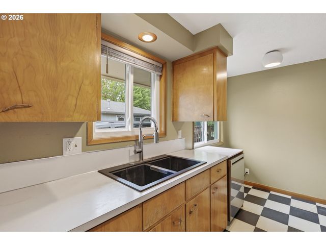 3210 Se SHERRETT St, Milwaukie, OR 97222