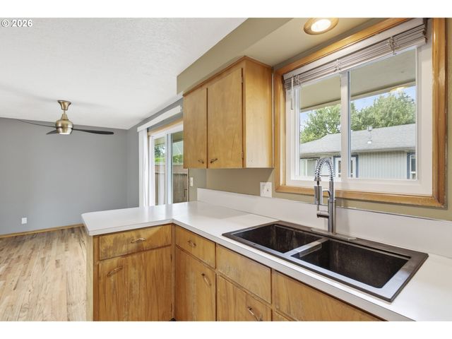 3210 Se SHERRETT St, Milwaukie, OR 97222