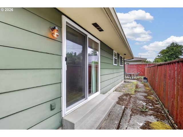 3210 Se SHERRETT St, Milwaukie, OR 97222