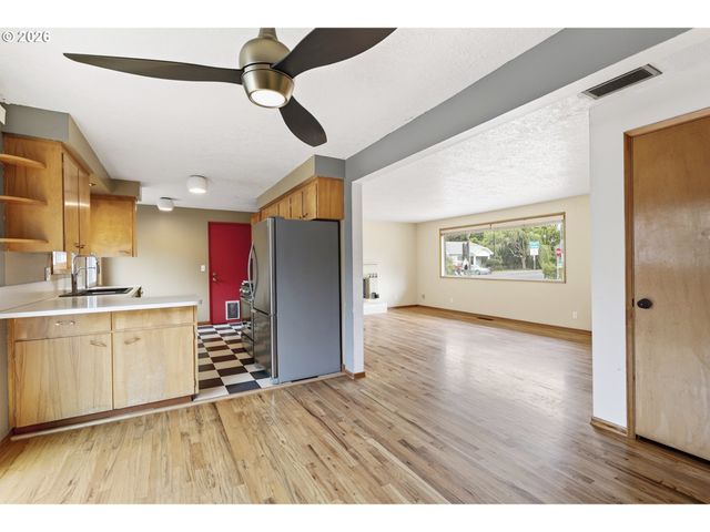 3210 Se SHERRETT St, Milwaukie, OR 97222