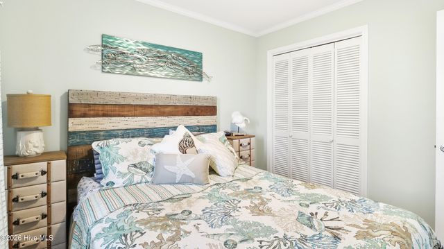 650 Cedar Point Boulevard B14, Cedar Point, NC 28584