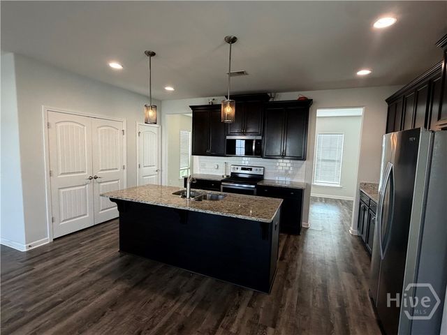 7 Mirror Lake Drive, Port Wentworth, GA 31407