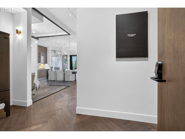 21 D Ave 2, Lake Oswego, OR 97034