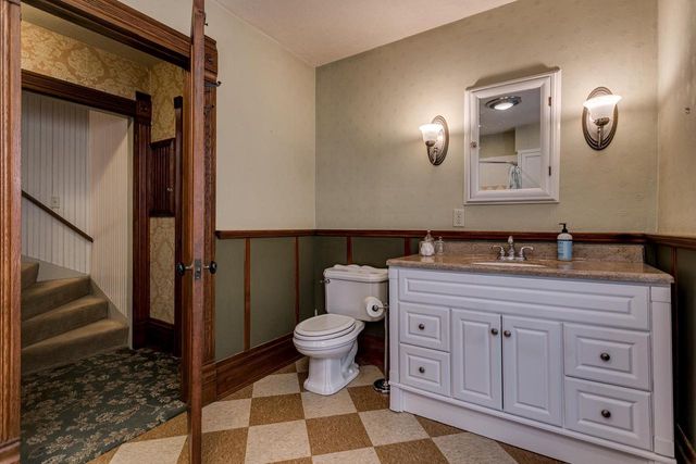 327 W MAIN STREET, Hortonville, WI 54944