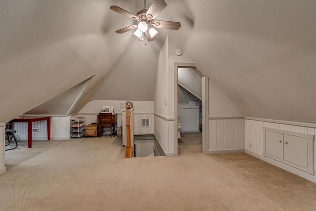 327 W MAIN STREET, Hortonville, WI 54944