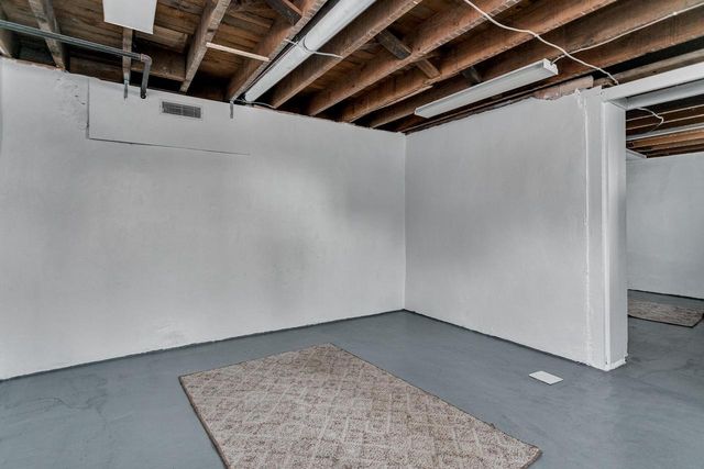 327 W MAIN STREET, Hortonville, WI 54944