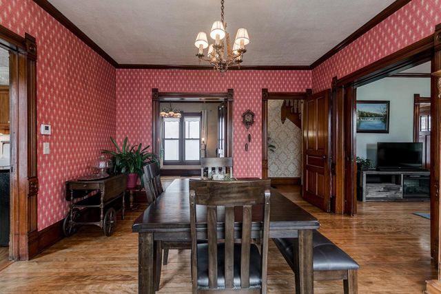 327 W MAIN STREET, Hortonville, WI 54944