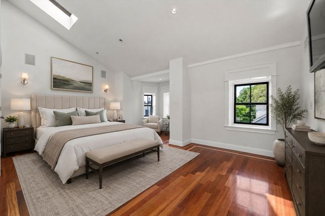651 E 3rd Street 2, Boston, MA 02127