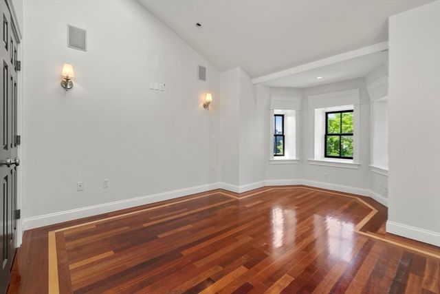 651 E 3rd Street 2, Boston, MA 02127