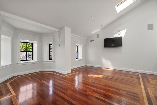651 E 3rd Street 2, Boston, MA 02127