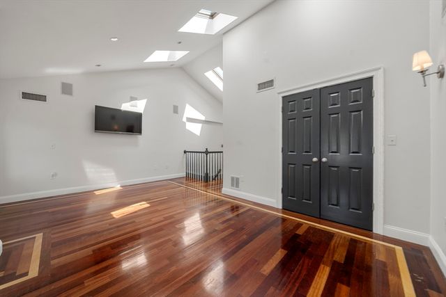 651 E 3rd Street 2, Boston, MA 02127