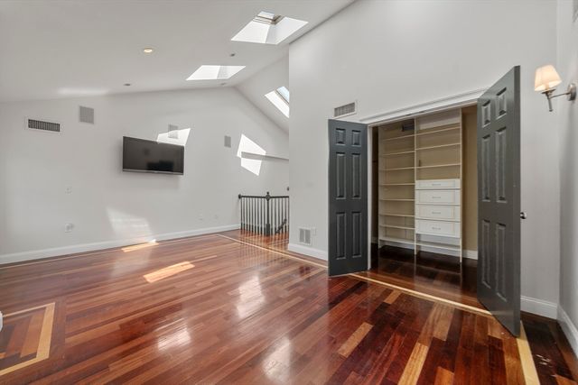 651 E 3rd Street 2, Boston, MA 02127
