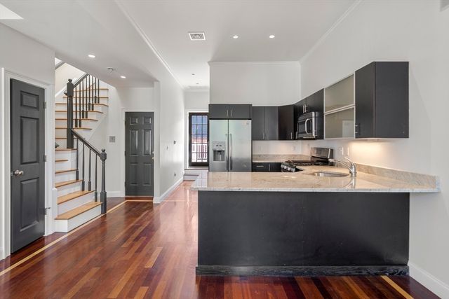 651 E 3rd Street 2, Boston, MA 02127