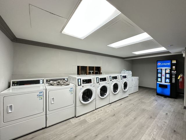 434 W Wellington Avenue 506, Chicago, IL 60657