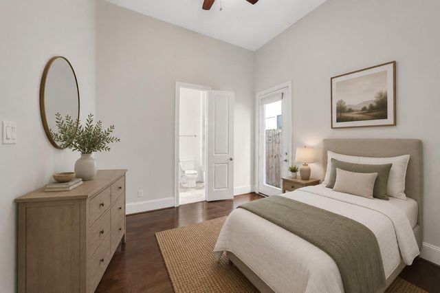 5526 Darling Street C, Houston, TX 77007