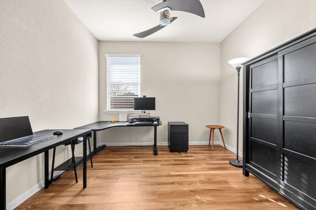 1701 Logan DR 32, Round Rock, TX 78664