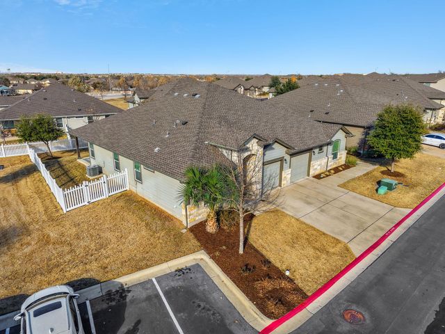 1701 Logan DR 32, Round Rock, TX 78664