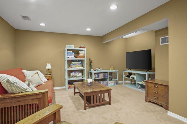 1606 Chadsworth Drive, Sun Prairie, WI 53590