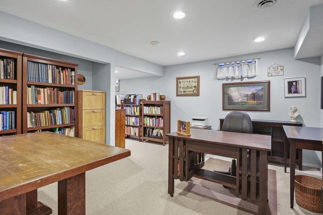 1606 Chadsworth Drive, Sun Prairie, WI 53590