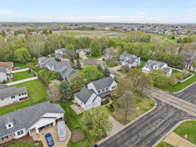 1606 Chadsworth Drive, Sun Prairie, WI 53590