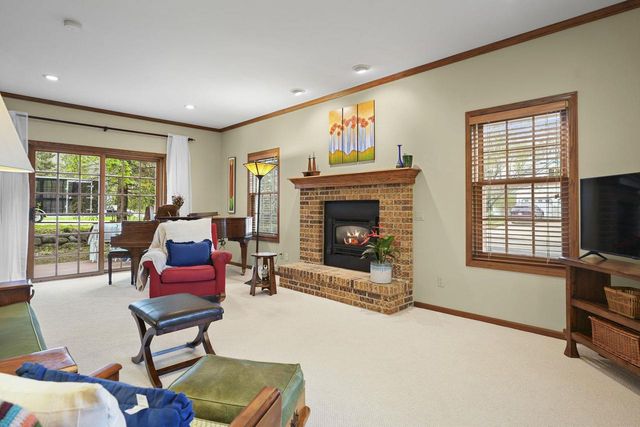 1606 Chadsworth Drive, Sun Prairie, WI 53590