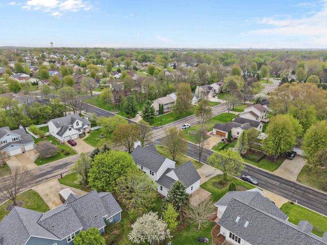 1606 Chadsworth Drive, Sun Prairie, WI 53590