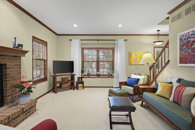 1606 Chadsworth Drive, Sun Prairie, WI 53590