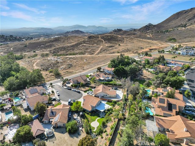21040 Lord Murphy Court, Moreno Valley, CA 92557
