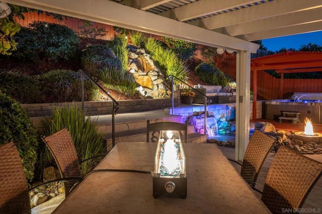 2767 Lancha St, San Diego, CA 92111