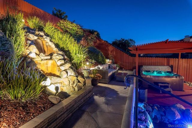 2767 Lancha St, San Diego, CA 92111