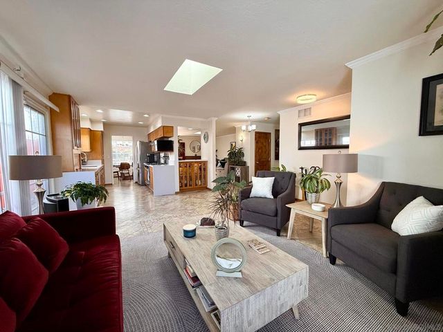 2767 Lancha St, San Diego, CA 92111