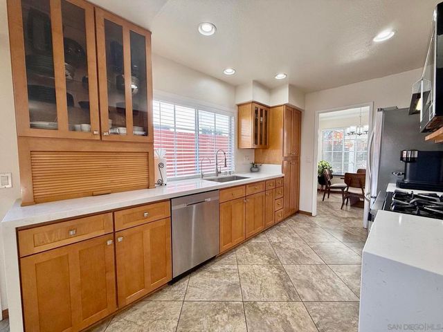 2767 Lancha St, San Diego, CA 92111