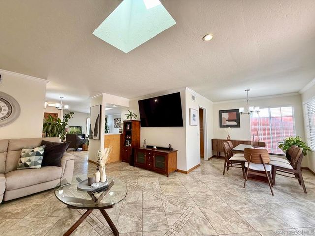 2767 Lancha St, San Diego, CA 92111