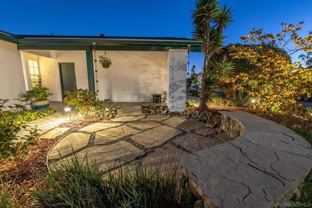 2767 Lancha St, San Diego, CA 92111