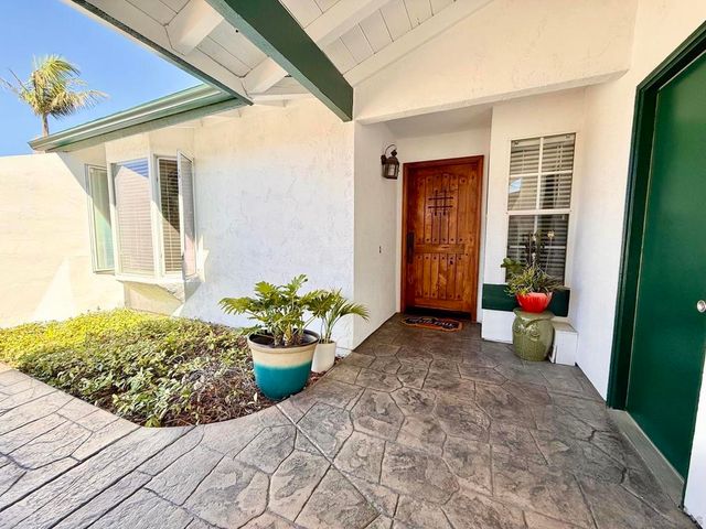 2767 Lancha St, San Diego, CA 92111