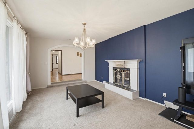 4417 INDIAN TRAIL, Green Bay, WI 54313