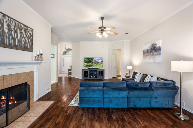3019 Saint Amanda Drive, Mansfield, TX 76063