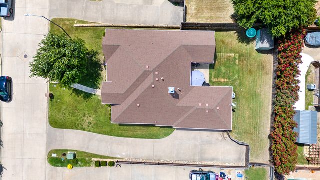 3019 Saint Amanda Drive, Mansfield, TX 76063