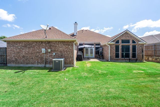 3019 Saint Amanda Drive, Mansfield, TX 76063