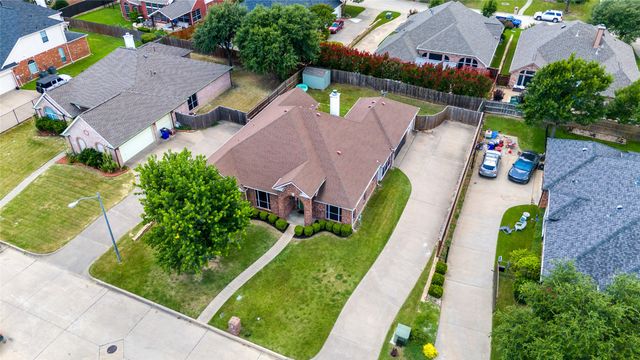 3019 Saint Amanda Drive, Mansfield, TX 76063