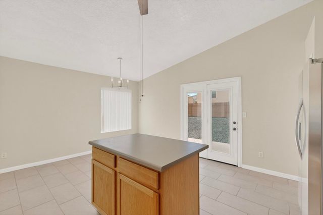 265 Black Hat Avenue SW, Los Lunas, NM 87031