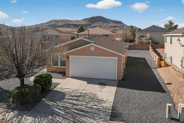 265 Black Hat Avenue SW, Los Lunas, NM 87031