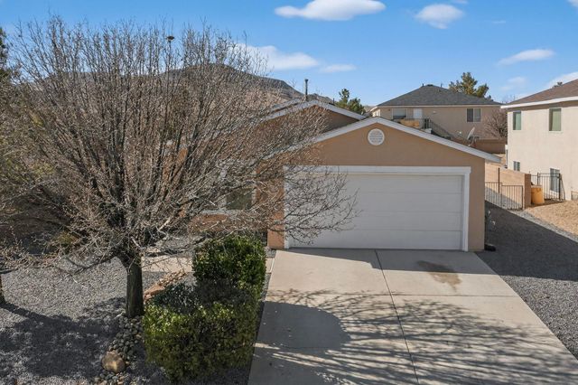 265 Black Hat Avenue SW, Los Lunas, NM 87031