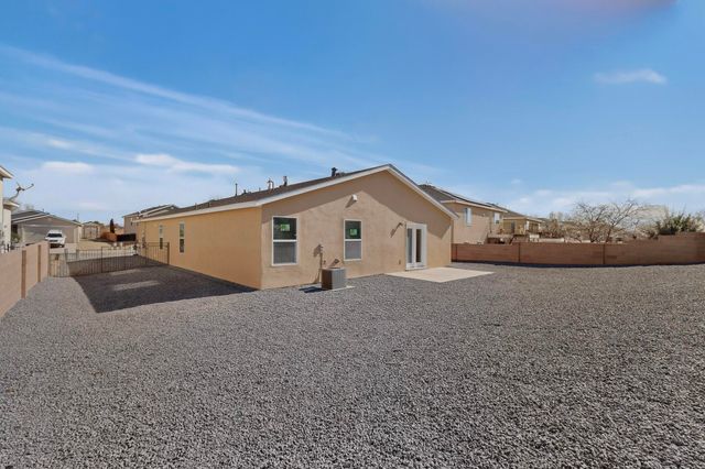 265 Black Hat Avenue SW, Los Lunas, NM 87031