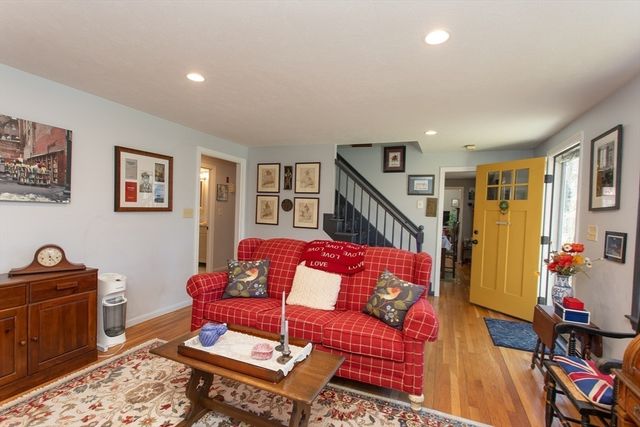 35 Remington, Plymouth, MA 02360