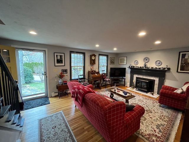 35 Remington, Plymouth, MA 02360