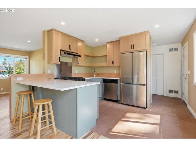 8723 N CHASE Ave, Portland, OR 97217